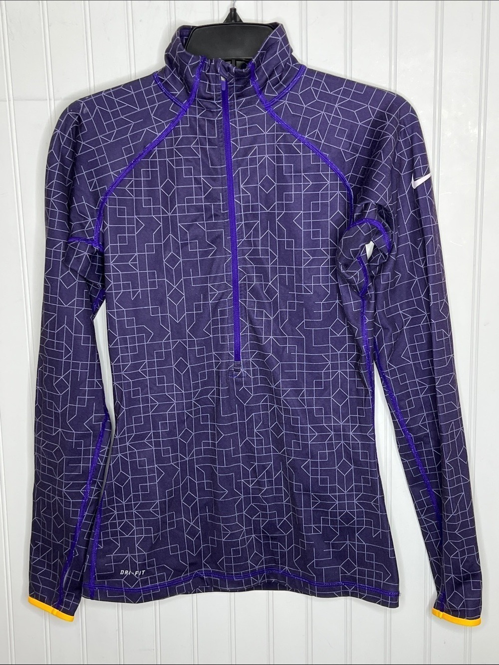 Nike Pro Hyperwarm 1/2 Zip Pull Over Size Small